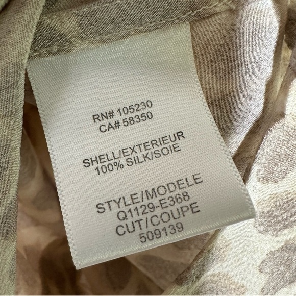 Equipment Femme 100% Silk Animal Print Blouse Size XS - Picture 9 of 10